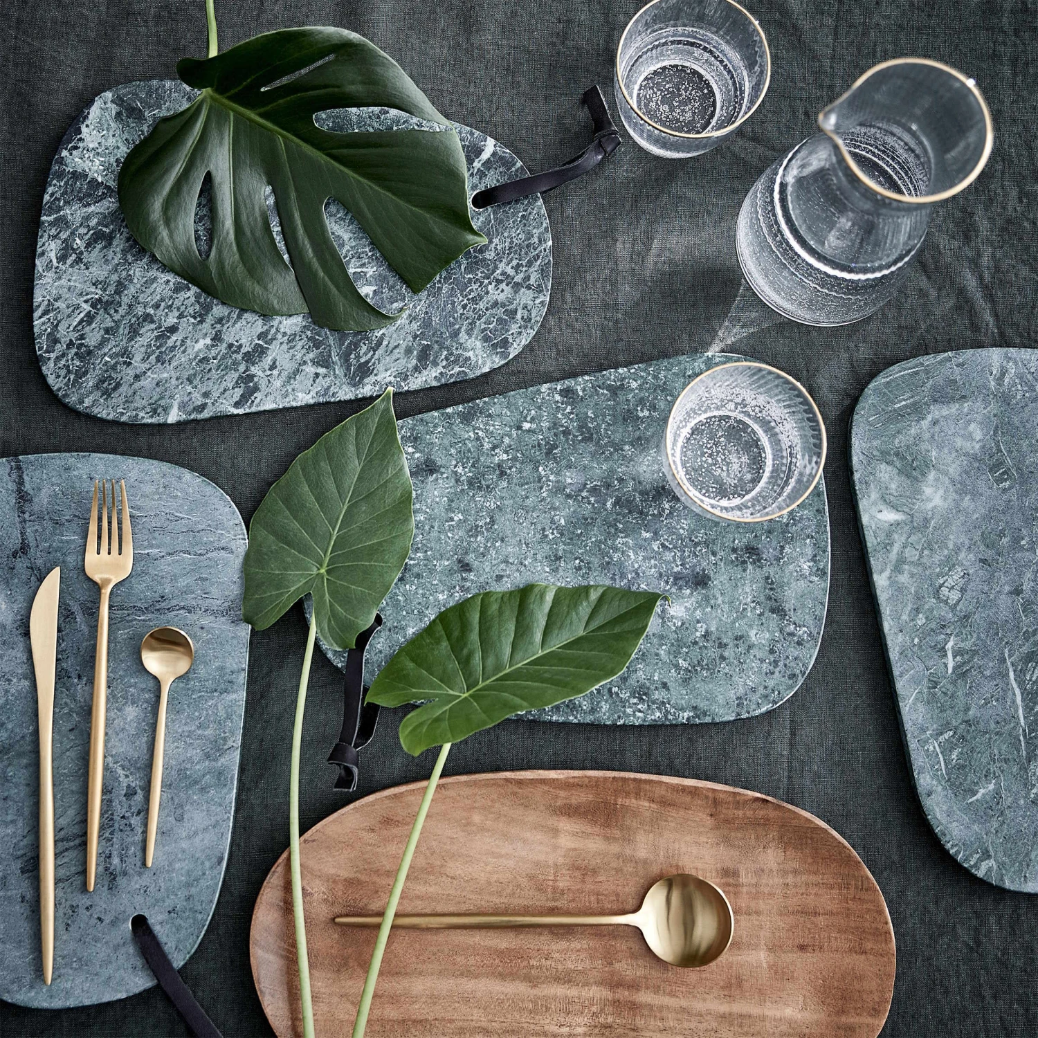 Schneidebrett Organisch Marmor L 30 X B 20cm MARBLE In Salbei 2 Schneidebrett Organisch Marmor L 30 X B 20cm MARBLE In Salbei – Bild 2